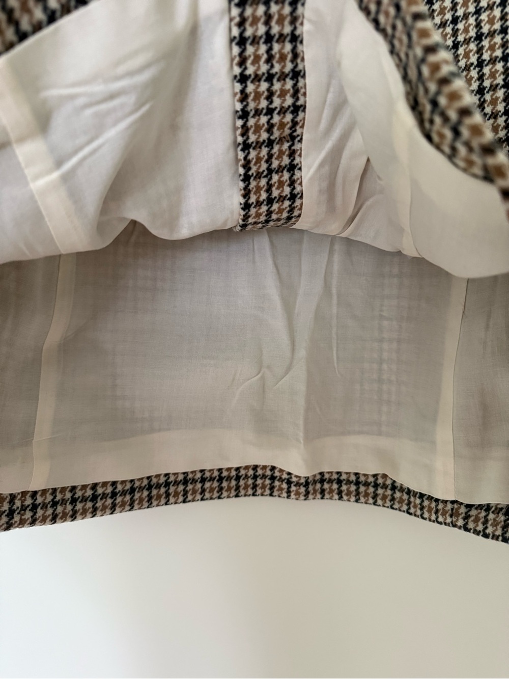 Sezane Nehir Mini Skirt in Navy Ochre Houndstooth - Picture 8 of 12